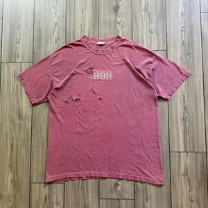 Men's Short Sleeve Tee in Maroon